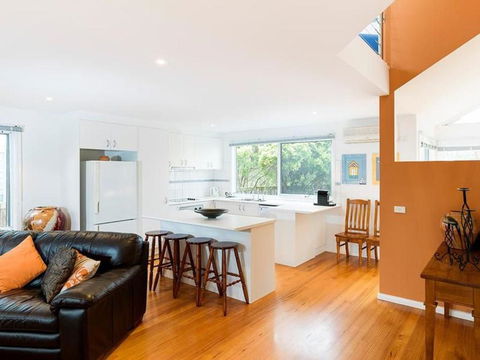 EVERGREEN BEACH HOUSE - Australian Directory 3