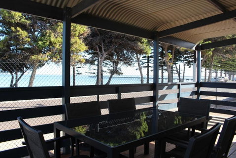 Ceduna Foreshore Caravan Park - Australian Directory 6