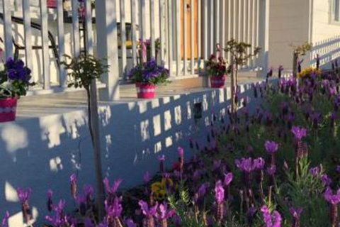 La Casa Cabrera - Australian Directory 2