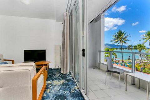 Harbour Lights Apartments - Australian Directory 6