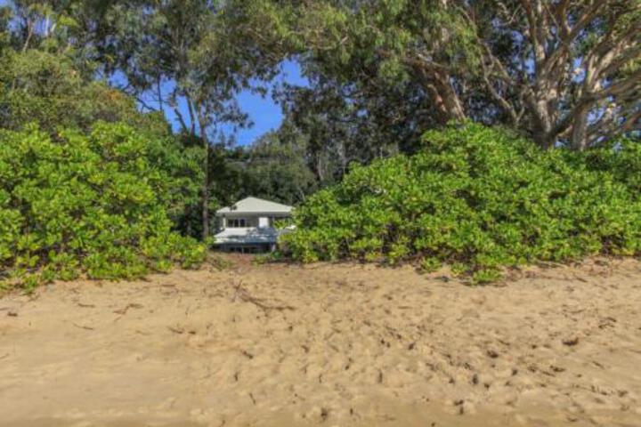 Cairns Northern Beaches QLD Australian Directory