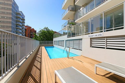 Stunning Two-storey Apartment In Perth's CBD - Australian Directory 6