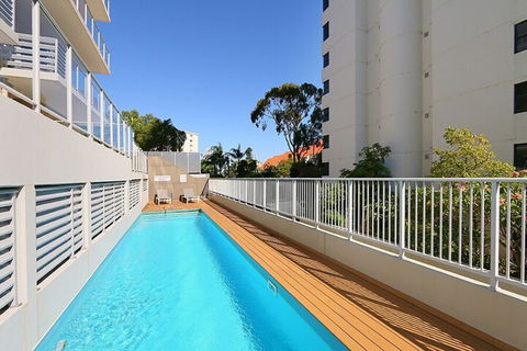 Stunning Two-storey Apartment In Perth's CBD - Australian Directory 5