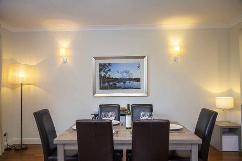 Villa Boronia - Australian Directory 3