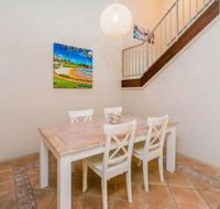 Beachside 1 LJHooker Yamba - Australian Directory