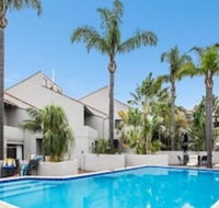 Como Mezzanine Retreat - Australian Directory