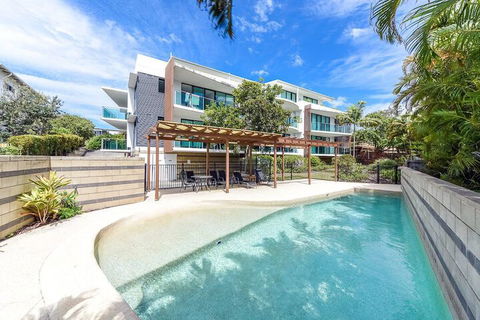 Peregian On The Beach Unit 3 - Australian Directory 1