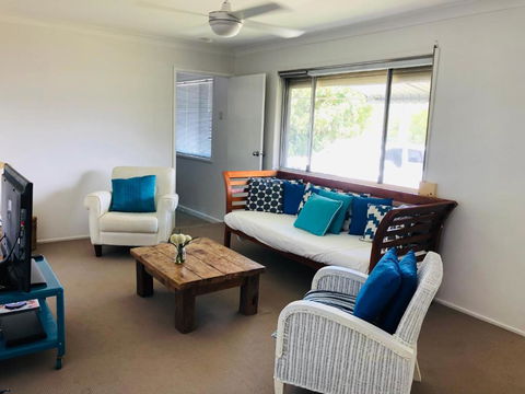 Coolum Classic Beach Shack Pet Friendly - Australian Directory 3
