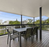 Sundance Pet Friendly Beach House in Peregian 59 Lorikeet Drive - Australian Directory