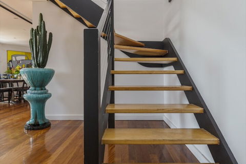 Fabulous Fitzroy Converted Warehouse - Australian Directory 4