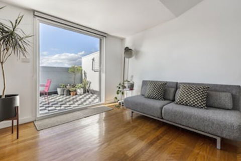 Fabulous Fitzroy Converted Warehouse - Australian Directory 0