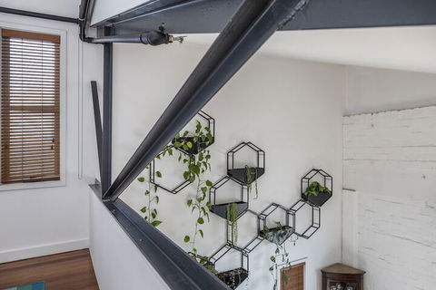 Fabulous Fitzroy Converted Warehouse - Australian Directory 2