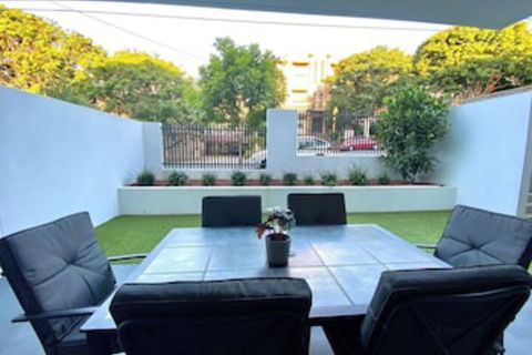 Ascot Apartments - Australian Directory 0