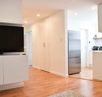 Light And Airy 2 Bedroom North Bondi Apartment - Australian Directory