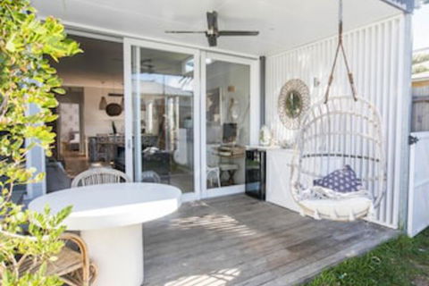 Beachside Bliss (669i) - Australian Directory 0