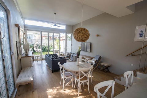 Beachside Bliss (669i) - Australian Directory 5