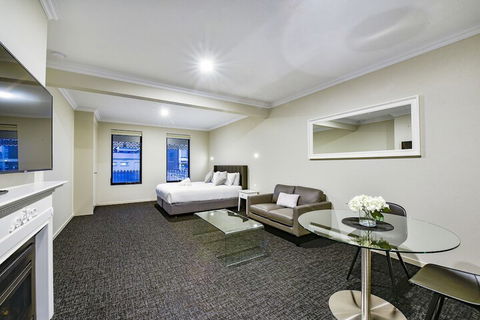Aloha Central Premium Studios - Australian Directory 3