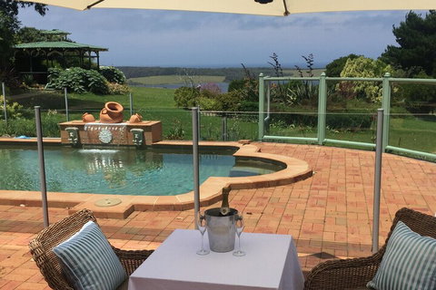 Tilba Lake House - Australian Directory 2