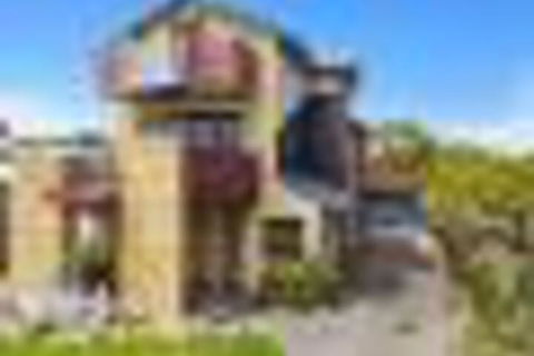 The Island Manor Family Seaside Stay With Views - Australian Directory 2