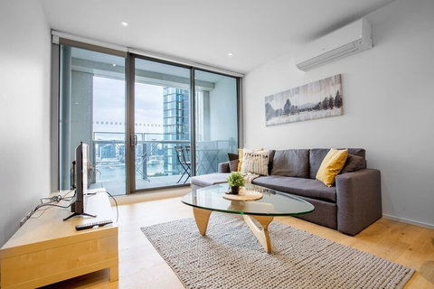 Melbourne Docklands Seaview Apartment At Collins St - Australian Directory 6