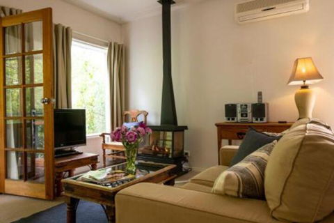 In The Valley - Australian Directory 3