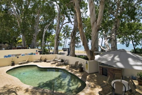 On Palm Cove Beachfront Apartments - Australian Directory 1