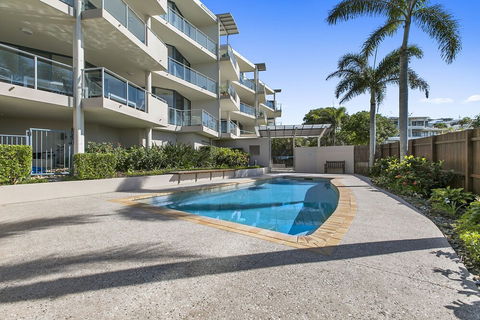 Sunshine Beach Penthouse With Beach Views Unit 9 / 21 Park Crescent Sunshine Beach - Australian Directory 2