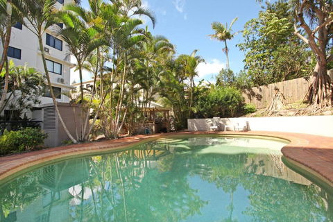 Unit 5 Phoenix Apartments 1736 David Low Way Coolum Beach LINEN INCLUDED 500 Bond - Australian Directory 3