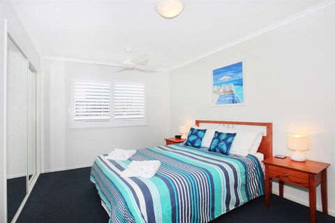 Unit 5 Phoenix Apartments 1736 David Low Way Coolum Beach LINEN INCLUDED 500 Bond - Australian Directory 4