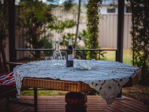 Caledonia Cottage - Australian Directory 6