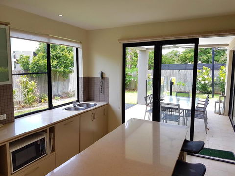 SONOMA On The River - Australian Directory 2