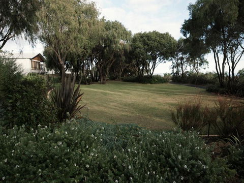 FortyTwo Oceanside Retreat Busselton - Australian Directory 5