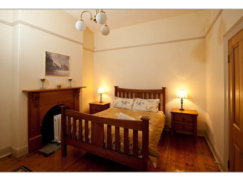 Fairholme Townhouse - Australian Directory 0