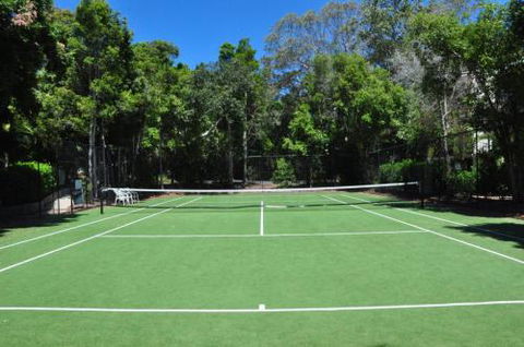32 / 15 Rainbow Shores Unit Overlooking Bushland With Shared Swimming Pool Spa & Tennis Court - Australian Directory 6