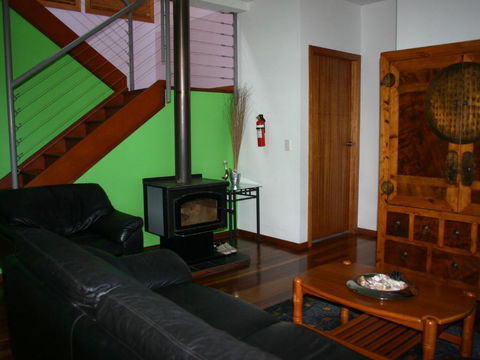 Vainui - Australian Directory 1