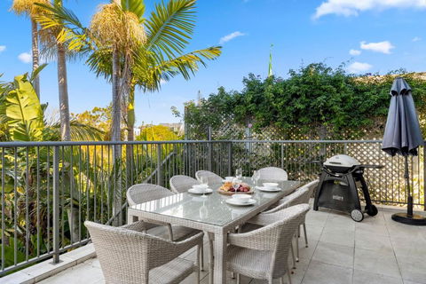 Zaffiro Beach House - Australian Directory 5