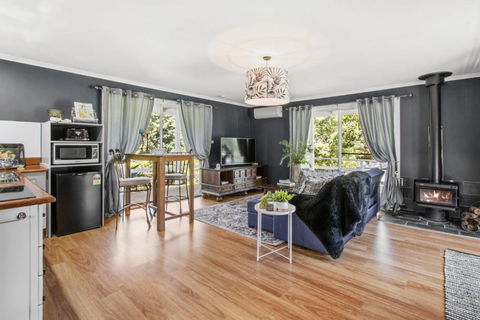 SUNNYDELL - Australian Directory 2