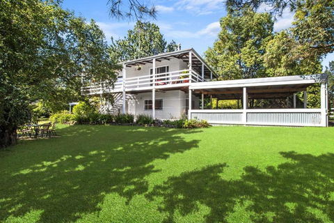 SUNNYDELL - Australian Directory 1