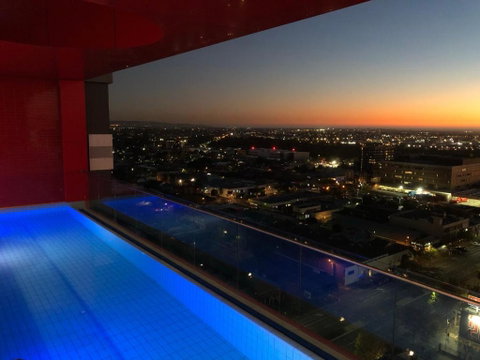 Central Escape At Adelaide CBD - Australian Directory 5