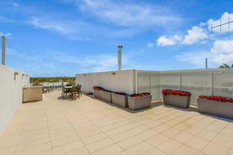 Unit 203 Plantation Rainbow Beach Plantation Resort Top Floor Aircon Free Wi Fi - Australian Directory 4