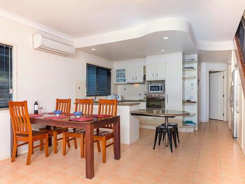 Fusilier Beachfrontviews - Australian Directory 3