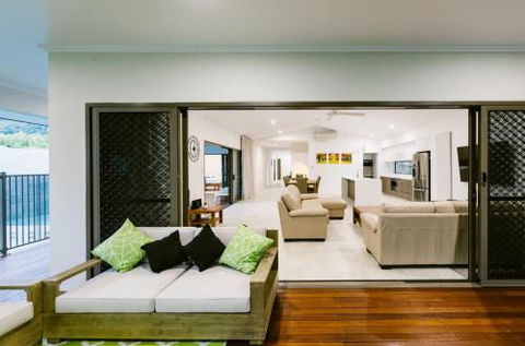 PARKVIEW At PALM COVE - Australian Directory 2