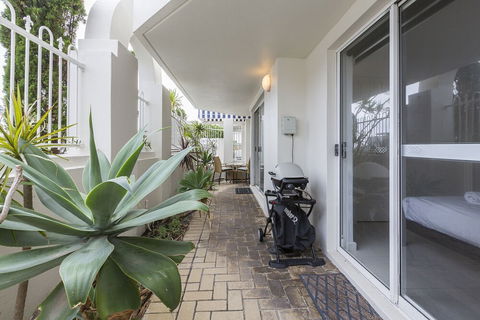 Cottesloe Cove Beach Apartment - Australian Directory 4