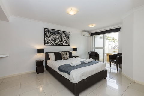 Cottesloe Cove Beach Apartment - Australian Directory 0