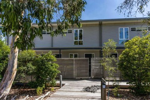 COASTAL SOUL VILLA At BROADBEACH - Australian Directory 1