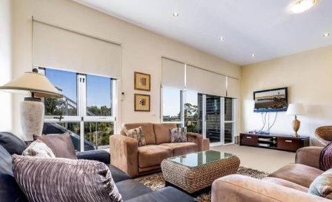 COASTAL SOUL VILLA At BROADBEACH - Australian Directory 5