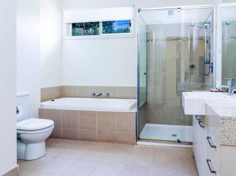 COASTAL SOUL VILLA At BROADBEACH - Australian Directory 4