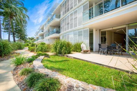 Unit 3 Plantation Rainbow Beach Air Conditioned Pool & Outdoor Spa Plantation Resort - Australian Directory 0