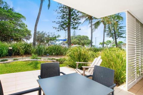 Unit 3 Plantation Rainbow Beach Air Conditioned Pool & Outdoor Spa Plantation Resort - Australian Directory 1
