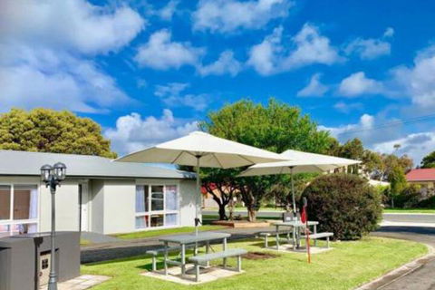 PARADISE COURT VILLA 1 Free Wifi - Australian Directory 1